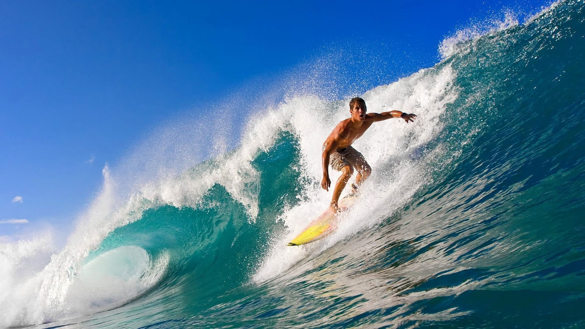 “西甲激烈争夺，豪门血拼，悬念不断”，豪门三强挥金如土,赚足流量的西甲联赛迎来新伙伴